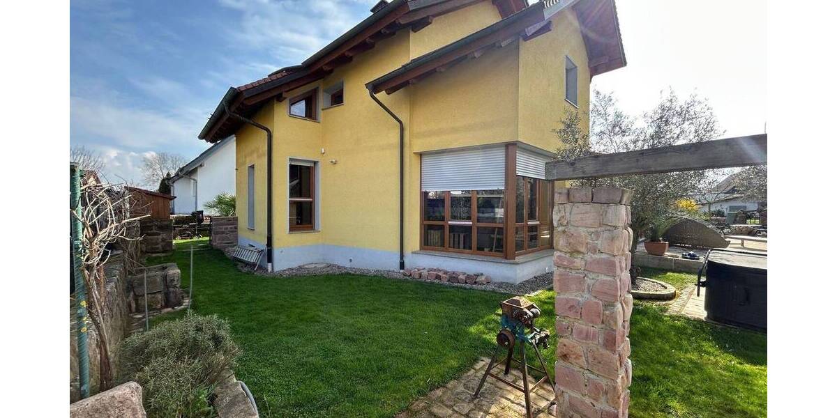 Einfamilienhaus Willstätt Sand - 7 Zimmer, 198 m&sup2;, 850.000&euro; | Angebot:26037654