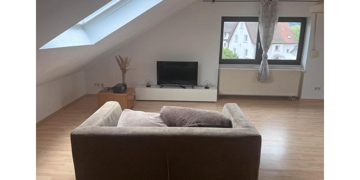 Dachgeschoßwohnung Lahr (Schwarzwald) - 1 Zimmer, 65 m&sup2;, 600&euro; | Angebot:26687974