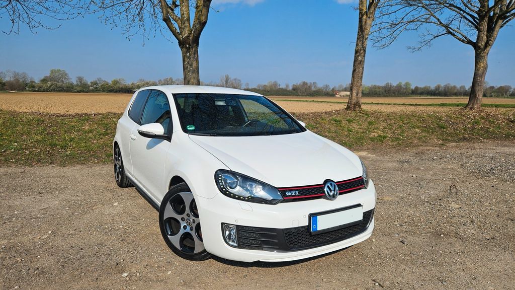 VW Golf 123.000 km 10.799 &euro; Mahlberg 77972