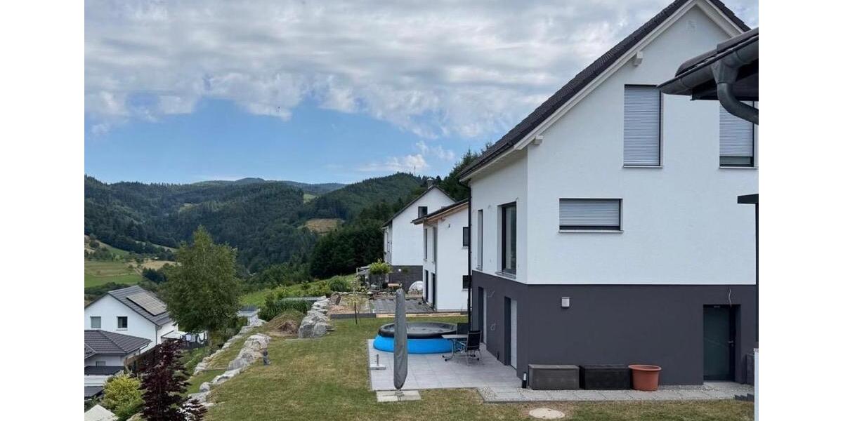 Einfamilienhaus Nordrach - 5 Zimmer, 170 m&sup2;, 2.200&euro; | Angebot:26025761