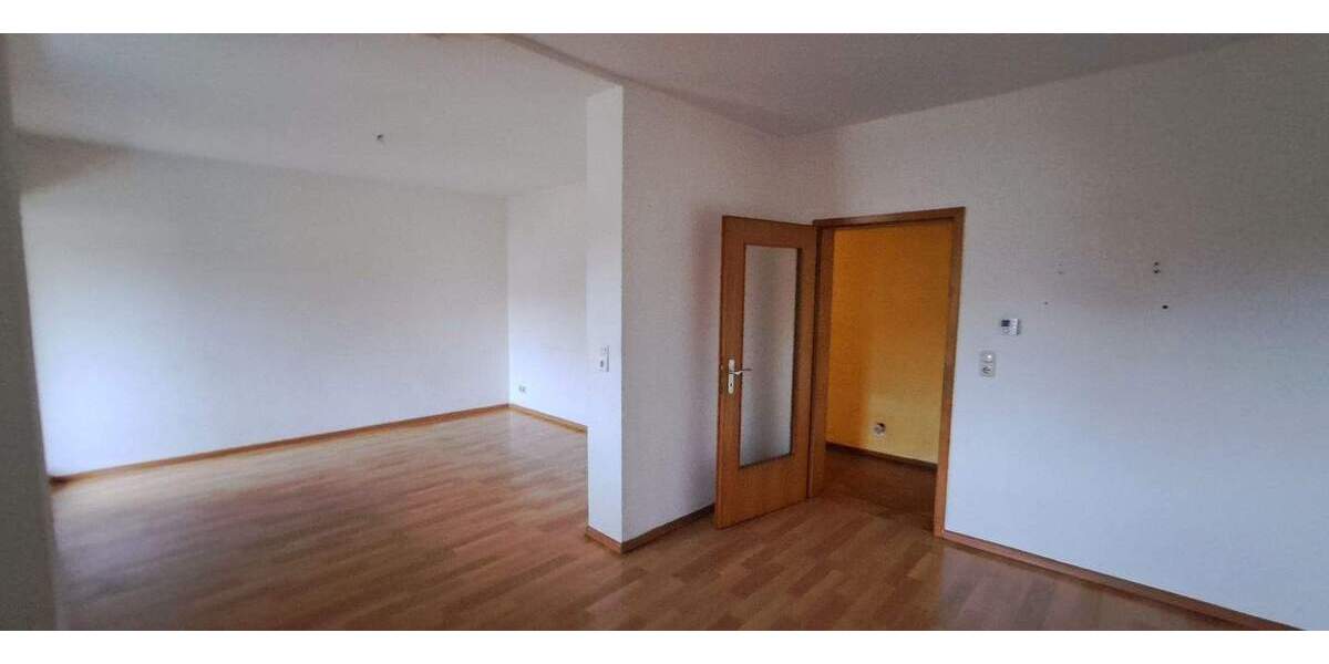 Reihenmittelhaus Lahr - 5 Zimmer, 143 m&sup2;, 270.000&euro; | Angebot:25703643