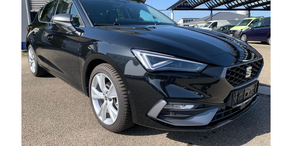Seat Leon 11.469 km 27.900 &euro; Sasbach 77880