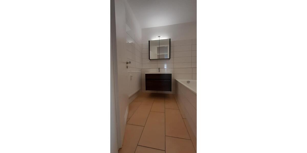 Etagenwohnung Lahr (Schwarzwald) - 2 Zimmer, 69 m&sup2;, 189.000&euro; | Angebot:26714205