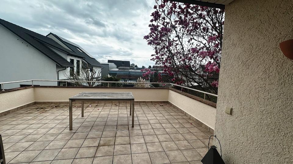 Etagenwohnung Offenburg Rammersweier - 4 Zimmer, 149 m&sup2;, 1.600&euro; | Angebot:26414064