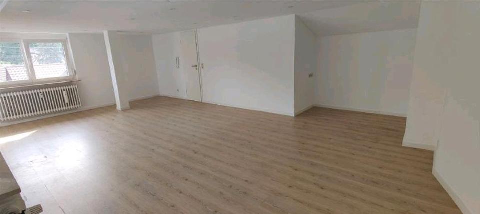 Dachgeschoßwohnung Lahr (Schwarzwald) - 3 Zimmer, 1.350&euro; | Angebot:22271427