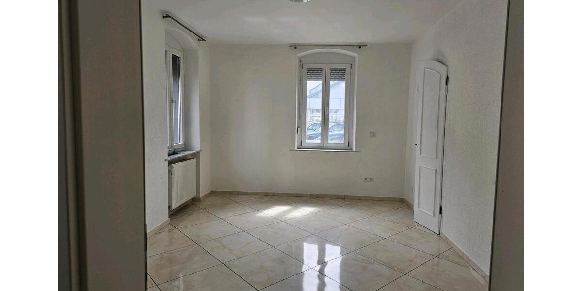 Einfamilienhaus Lahr (Schwarzwald) - 5 Zimmer, 180 m&sup2;, 2.150&euro; | Angebot:26587659