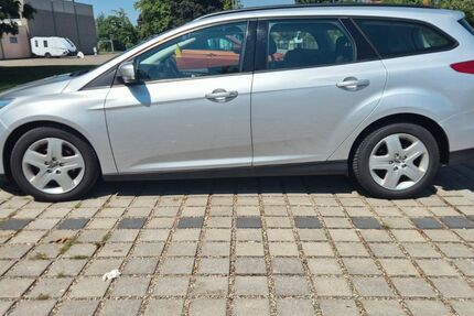 Ford Focus 121.000 km 7.599 &euro; Offenburg 77654