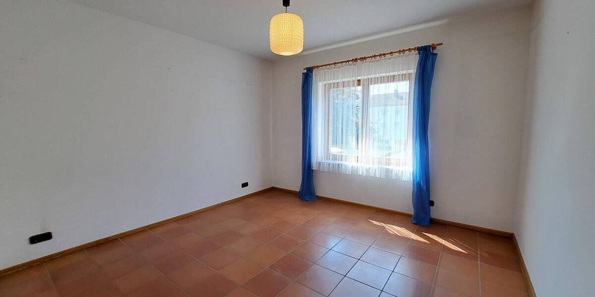 Mehrfamilienhaus, Wohnhaus Lahr - 6 Zimmer, 225 m&sup2;, 649.000&euro; | Angebot:25778876