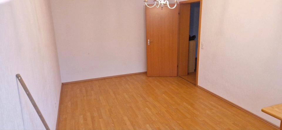 Etagenwohnung Lahr (Schwarzwald) - 3 Zimmer, 84 m&sup2;, 700&euro; | Angebot:25612135