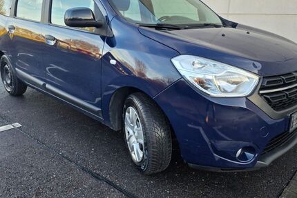 Dacia Lodgy 153.048 km 8.800 &euro; Offenburg 77656