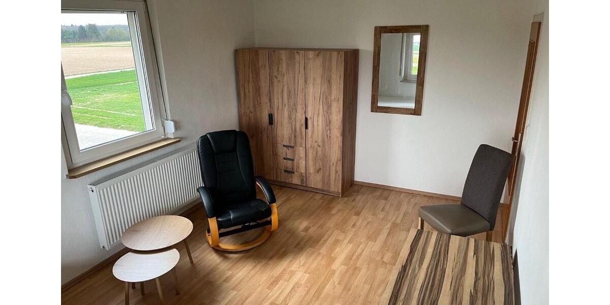 Etagenwohnung Neuried - 4 Zimmer, 16 m&sup2;, 330&euro; | Angebot:26041299