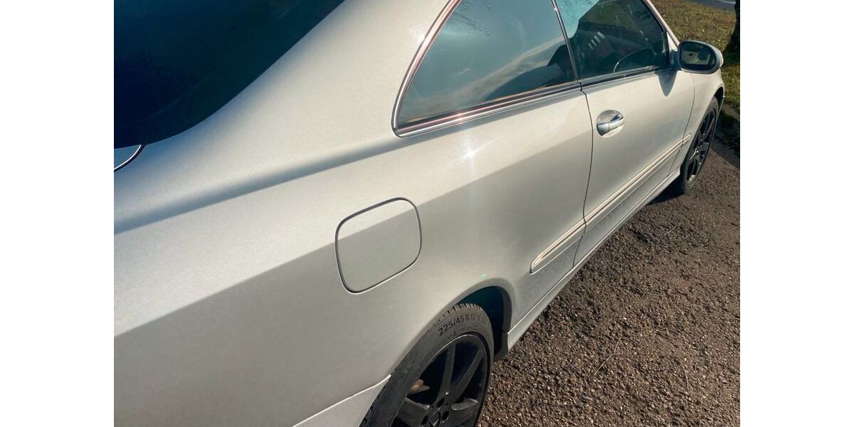 Mercedes-Benz CLK 220 239.000 km 6.950 &euro; Haslach im Kinzigtal 77716