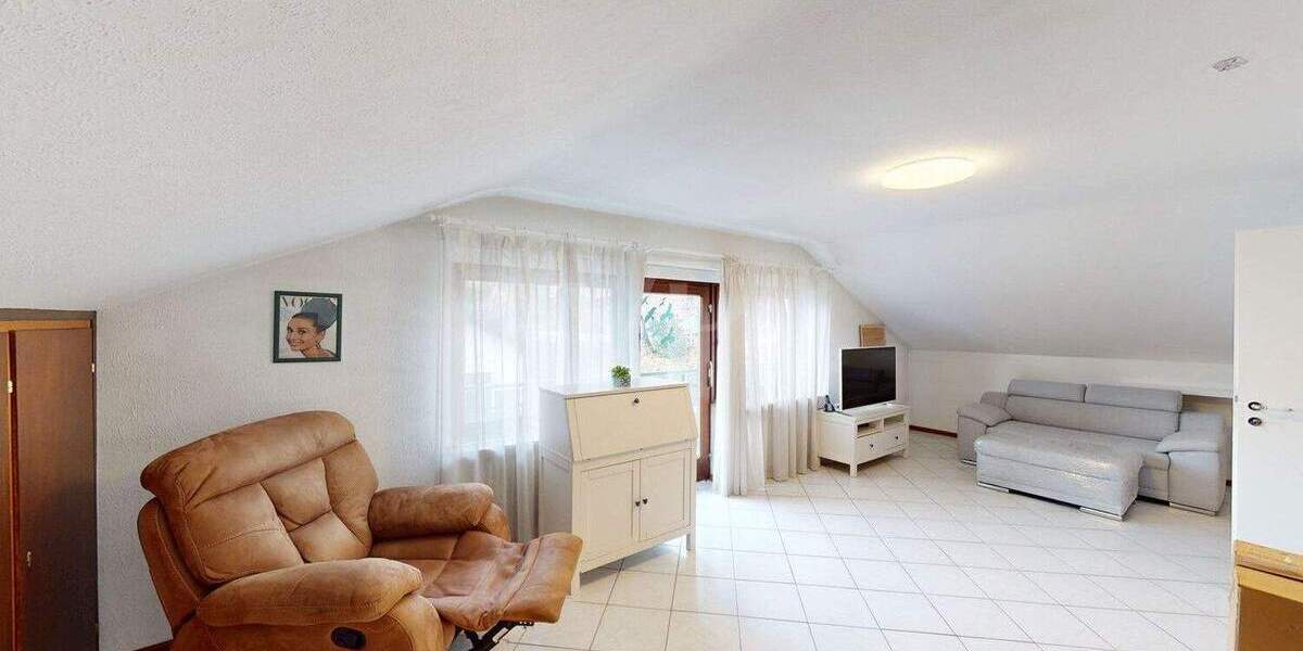 Etagenwohnung Seebach - 2 Zimmer, 69 m&sup2;, 139.000&euro; | Angebot:25660479