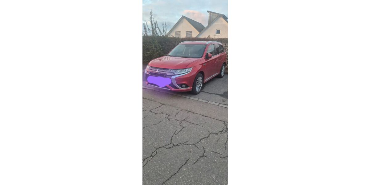 Mitsubishi Plug-in Hybrid Outlander 141.000 km 15.300 &euro; Lahr 77933