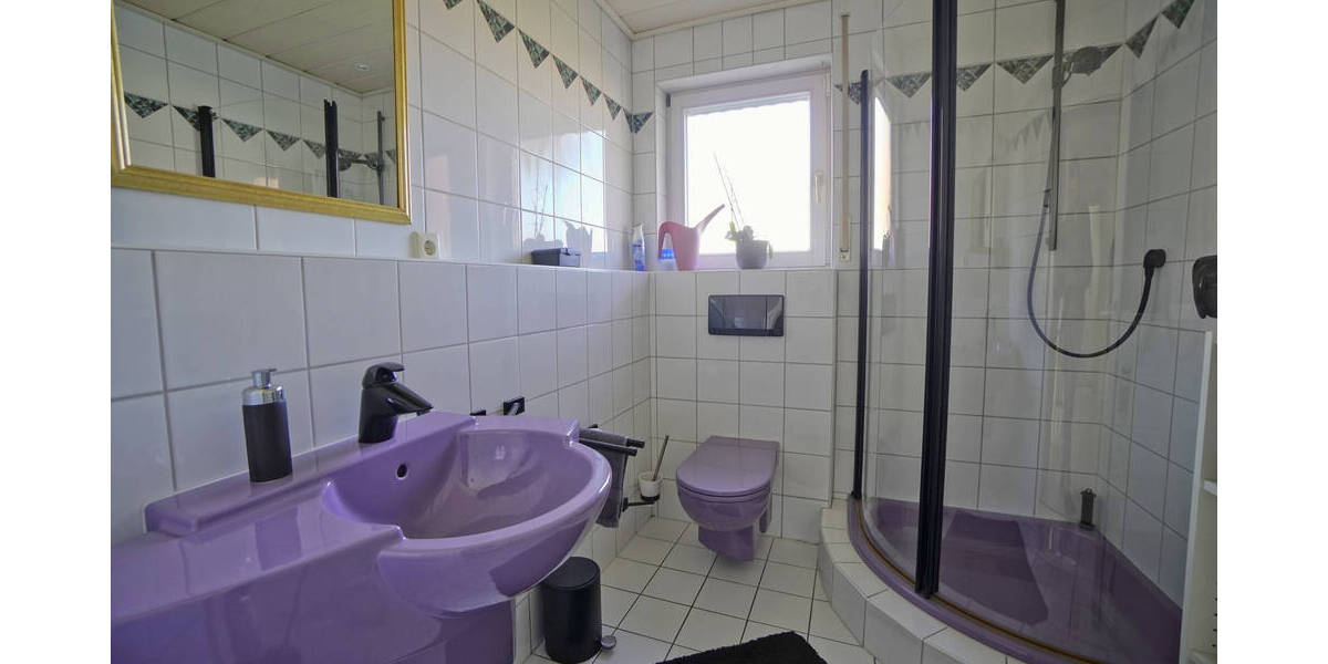 Mehrfamilienhaus, Wohnhaus Kehl Neumühl - 7 Zimmer, 216 m&sup2;, 480.000&euro; | Angebot:25729133