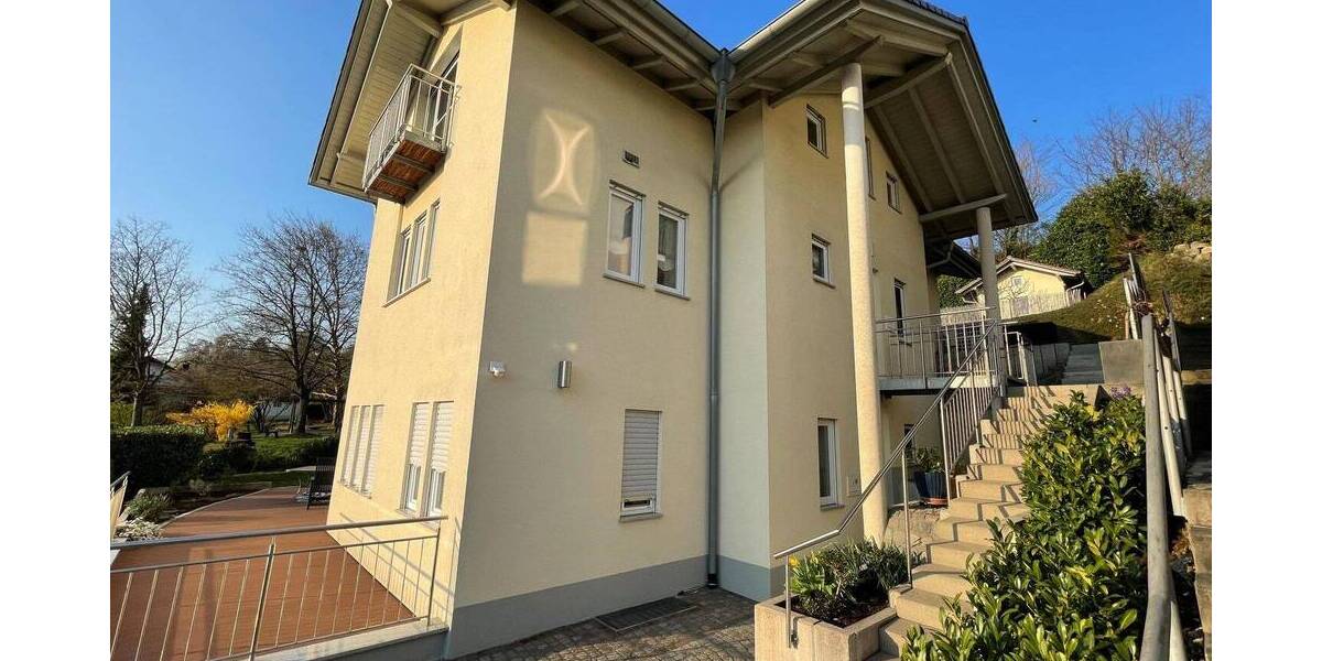 Mehrfamilienhaus, Wohnhaus Friesenheim - 9 Zimmer, 240 m&sup2;, 1.180.000&euro; | Angebot:26142606