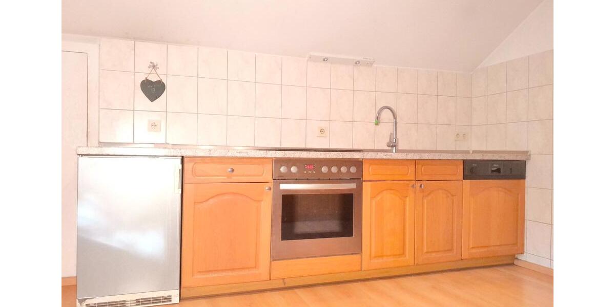 Dachgeschoßwohnung Oberkirch - 3 Zimmer, 91 m&sup2;, 683&euro; | Angebot:25930093