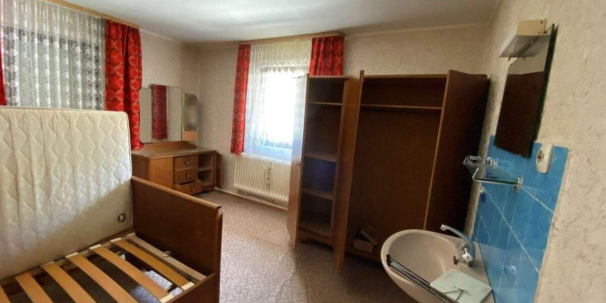 Mehrfamilienhaus, Wohnhaus Bad Peterstal-Griesbach Bad Peterstal - 9 Zimmer, 152 m&sup2;, 150.000&euro; | Angebot:25746471