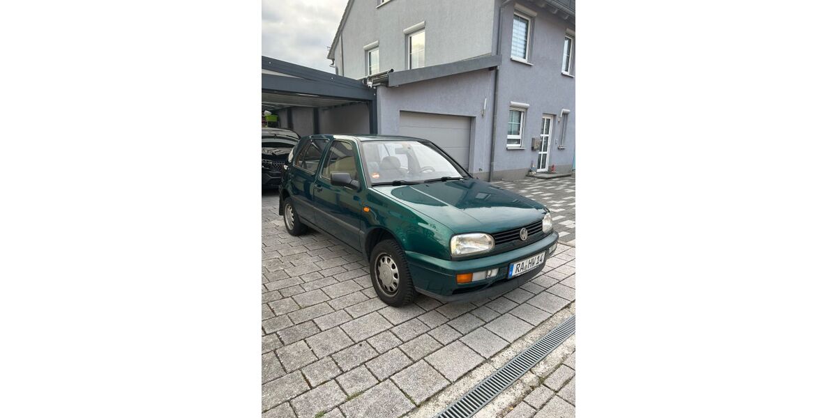 VW Golf 120.929 km 4.500 &euro; Bühl 77815