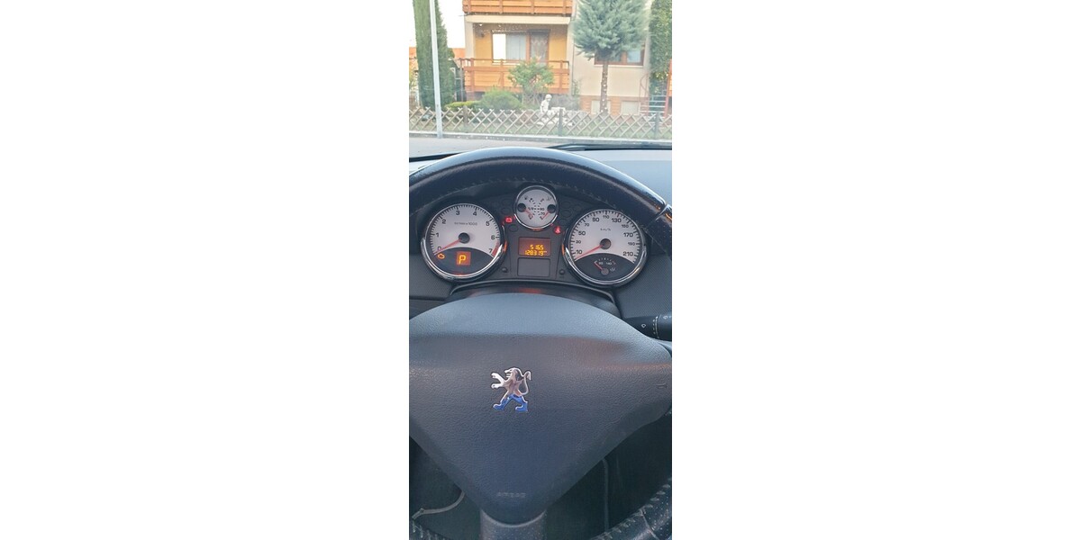 Peugeot 207 CC 128.320 km 4.950 &euro; Offenburg 77652