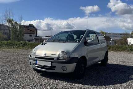 Renault Twingo 85.000 km 1.900 &euro; Offenburg 77656