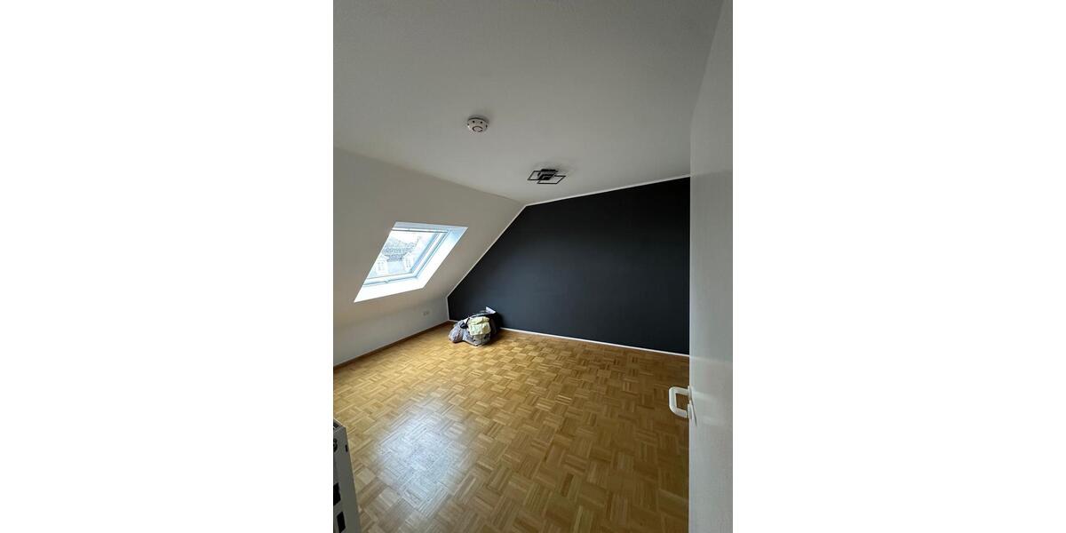 Dachgeschoßwohnung Offenburg Rammersweier - 3 Zimmer, 60 m&sup2;, 935&euro; | Angebot:26548953