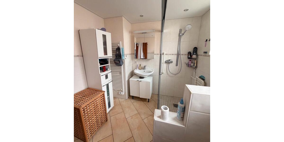 Erdgeschoßwohnung Offenburg - 4 Zimmer, 100 m&sup2;, 1.500&euro; | Angebot:26683052
