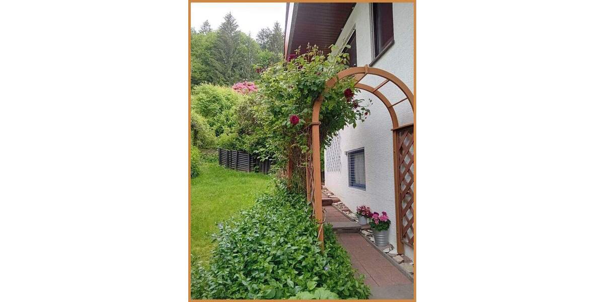 Etagenwohnung Bad Peterstal-Griesbach / Bad Griesbach Bad Griesbach - 2 Zimmer, 66 m&sup2;, 129.000&euro; | Angebot:25689019