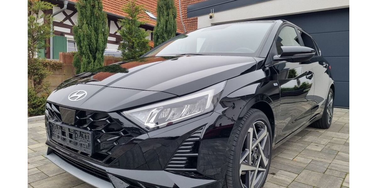 Hyundai i20 12.170 km 16.000 &euro; Eckartsweier 77731