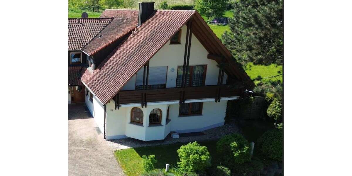 Etagenwohnung Durbach - 4 Zimmer, 91 m&sup2;, 265.000&euro; | Angebot:24157438