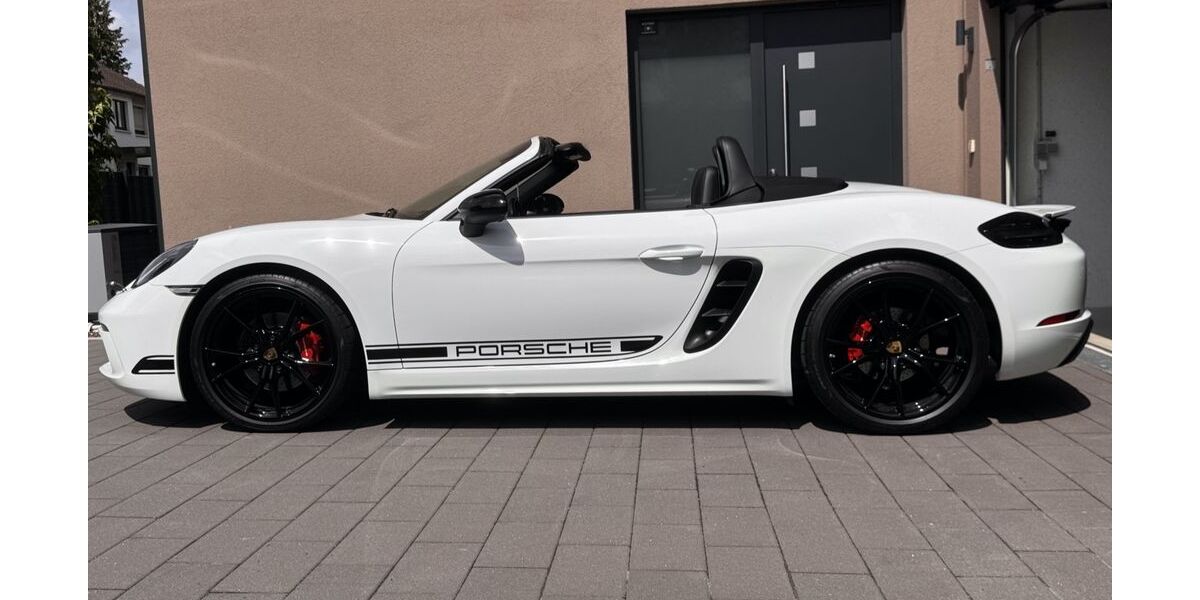 Porsche Boxster 50.000 km 61.799 &euro; Achern 77855