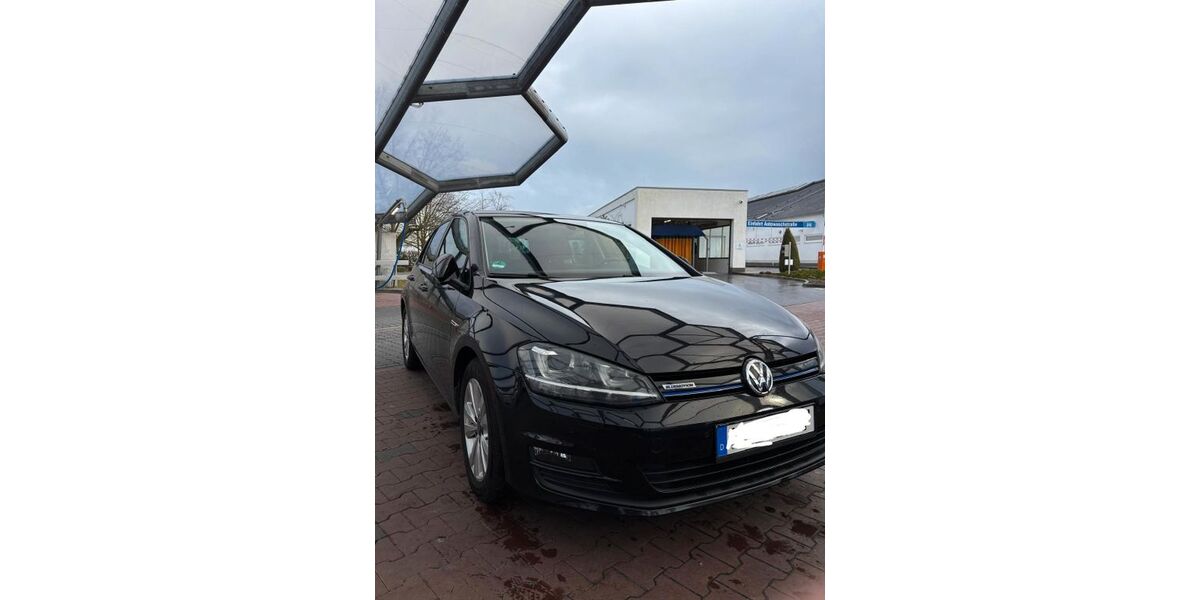 VW Golf 281.000 km 7.500 &euro; Kehl 77694
