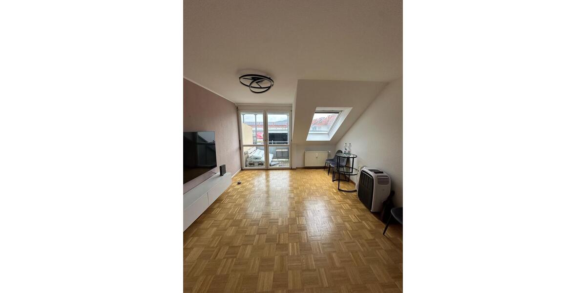 Dachgeschoßwohnung Offenburg Rammersweier - 3 Zimmer, 60 m&sup2;, 935&euro; | Angebot:26548953