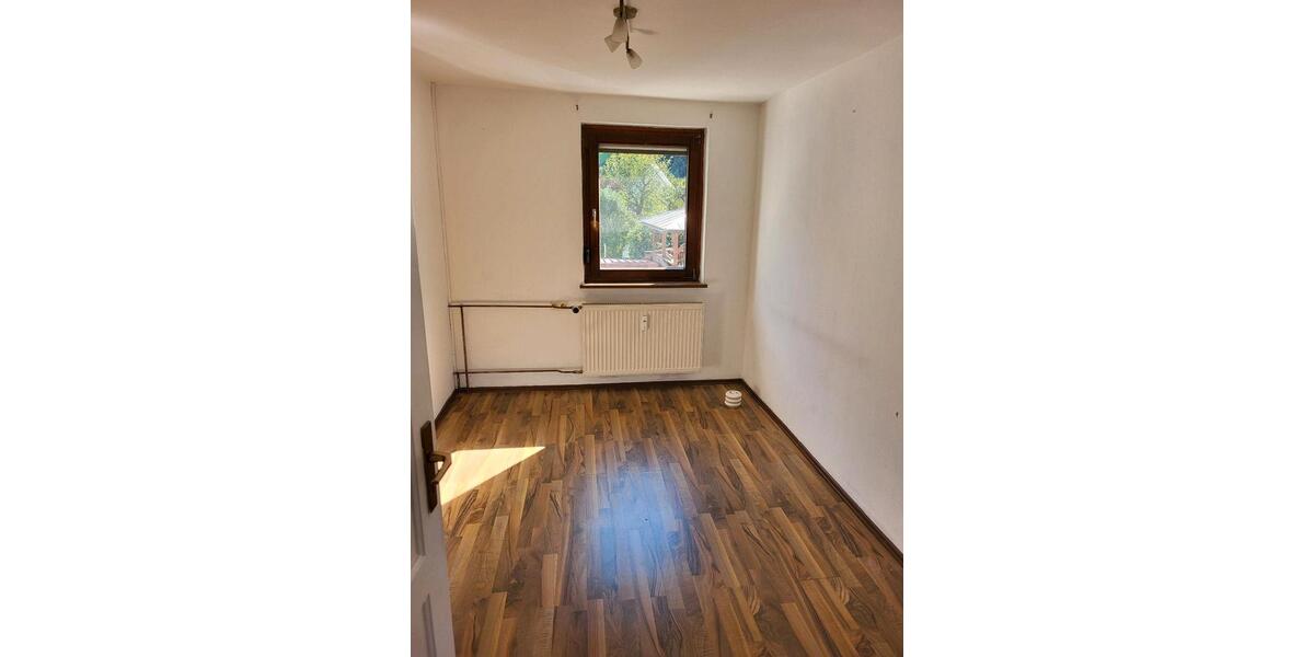 Etagenwohnung Hausach - 3 Zimmer, 65 m&sup2;, 845&euro; | Angebot:25917814