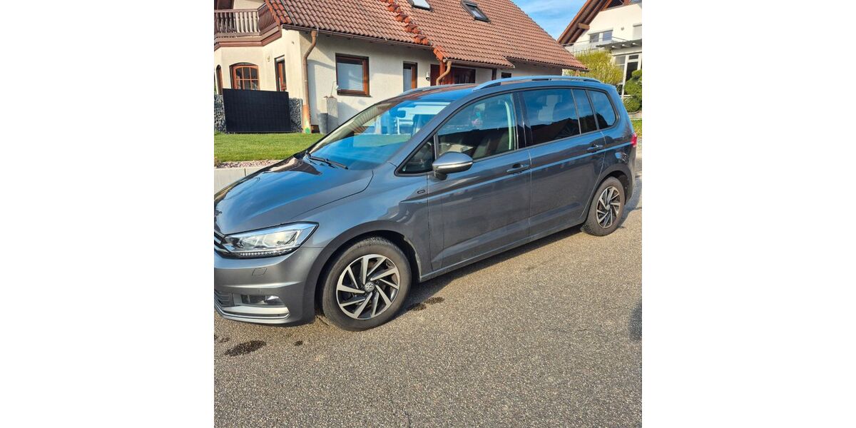 VW Touran 88.700 km 18.700 &euro; Zell am Harmersbach 77736