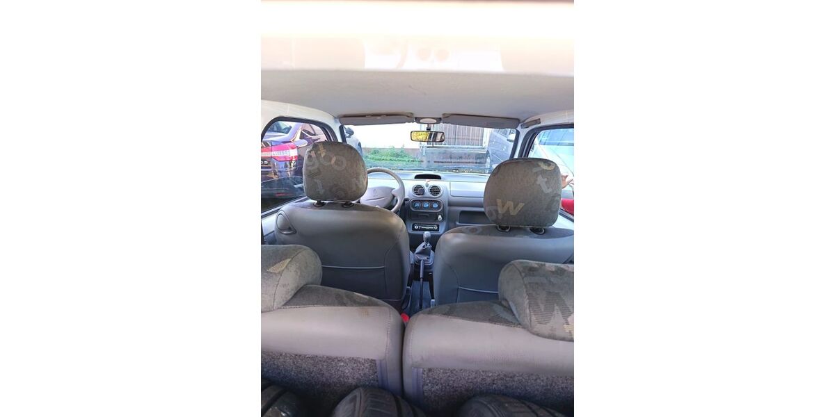 Renault Twingo 130.000 km 2.500 &euro; Kehl 77694