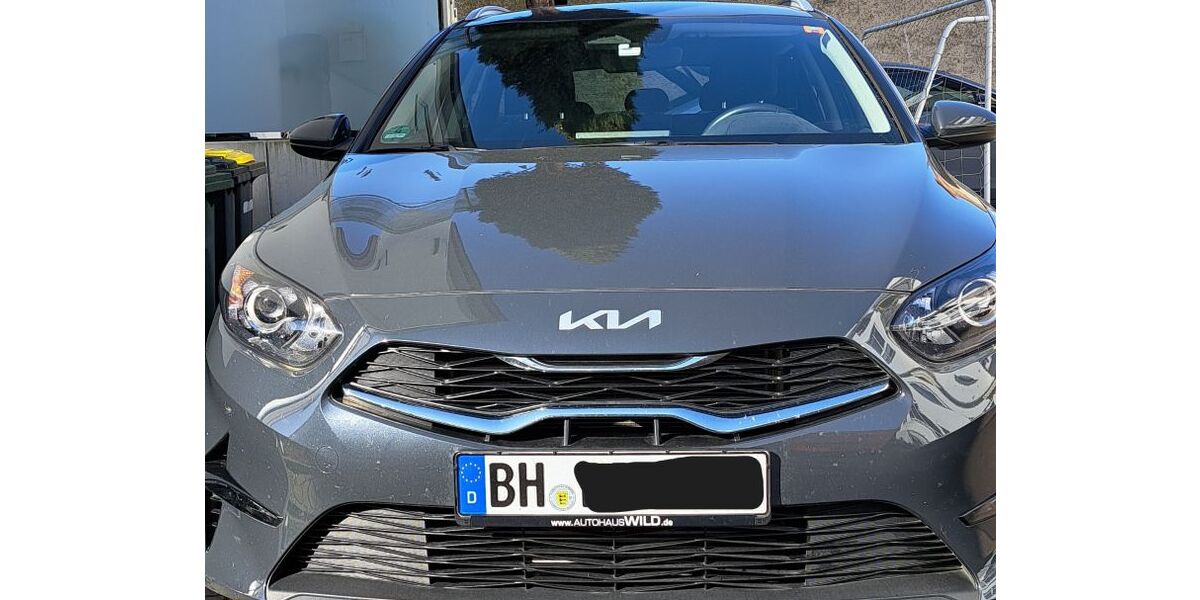 Kia ceed Sportswagon 31.000 km 20.500 &euro; Bühl 77815