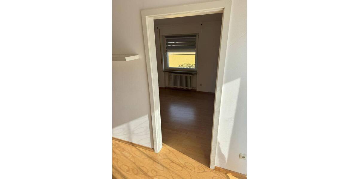Etagenwohnung Mahlberg - 3 Zimmer, 80 m&sup2;, 900&euro; | Angebot:26117674