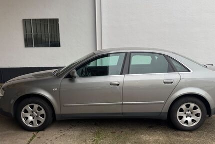 Audi A4 300.000 km 850 &euro; Ottersweier 77833