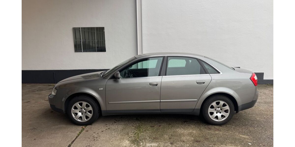 Audi A4 300.000 km 850 &euro; Ottersweier 77833