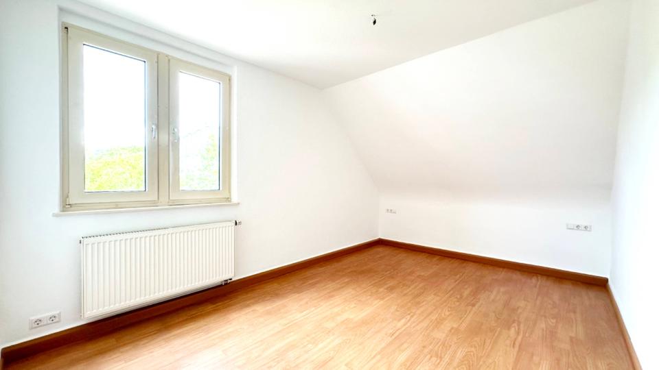 Dachgeschoßwohnung Lahr (Schwarzwald) - 2 Zimmer, 54 m&sup2;, 470&euro; | Angebot:25903799