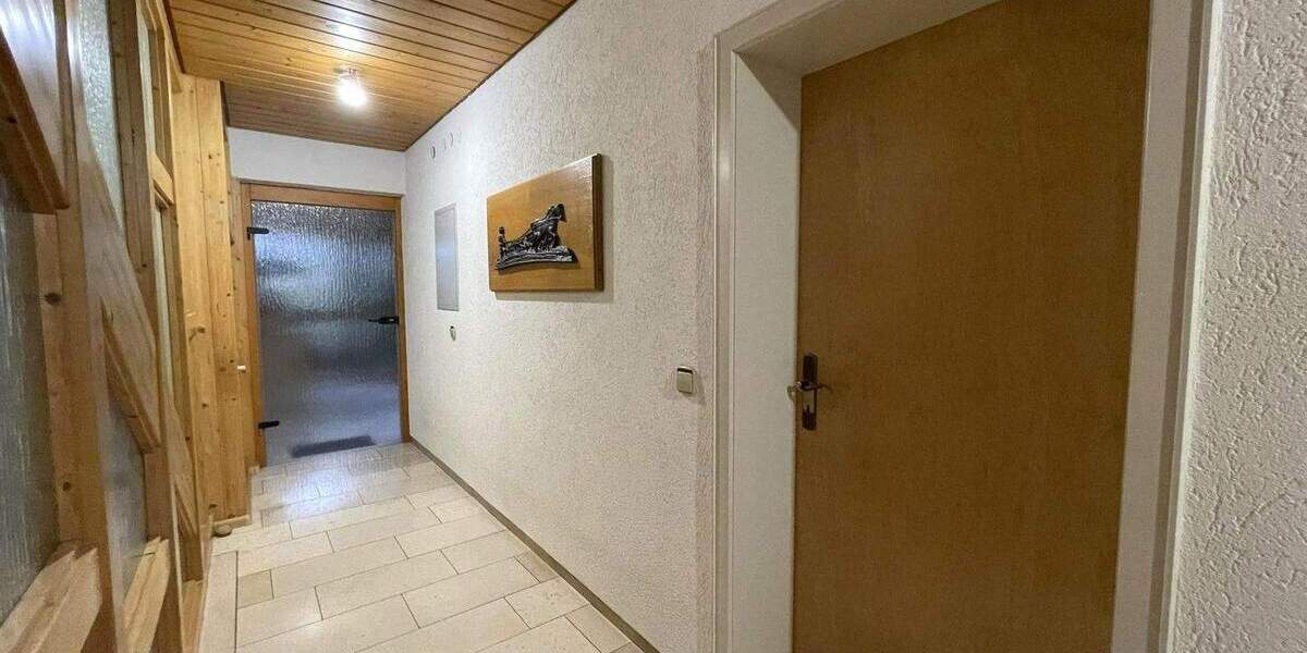 Etagenwohnung Schutterwald Höfen - 5 Zimmer, 151 m&sup2;, 325.000&euro; | Angebot:25703713