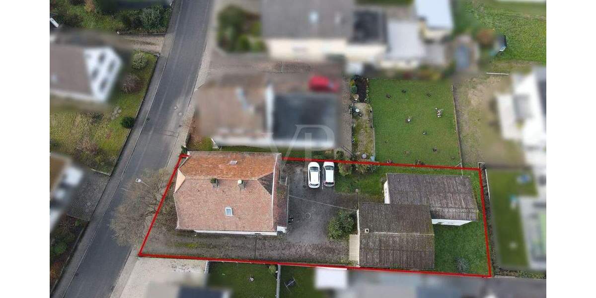 Mehrfamilienhaus, Wohnhaus Sasbach Ortsgebiet - 9 Zimmer, 180 m&sup2;, 420.000&euro; | Angebot:25729721