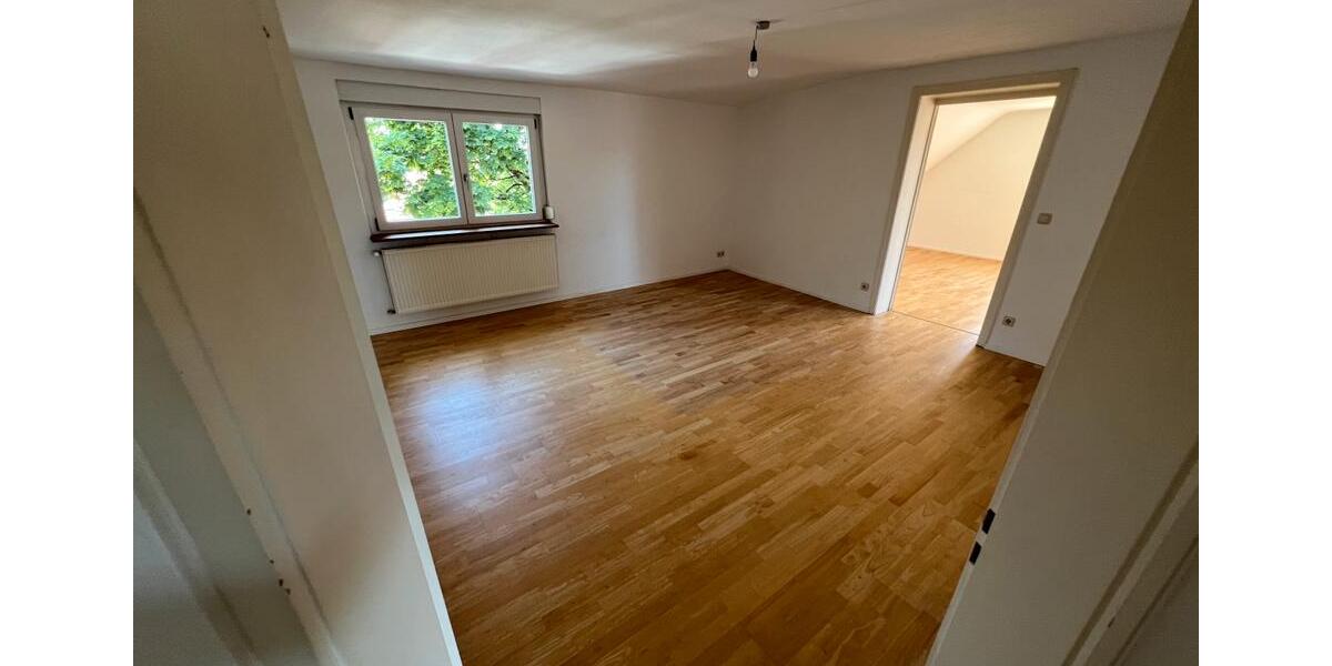 Dachgeschoßwohnung Offenburg Rammersweier - 3.5 Zimmer, 95 m&sup2;, 356.000&euro; | Angebot:26904311