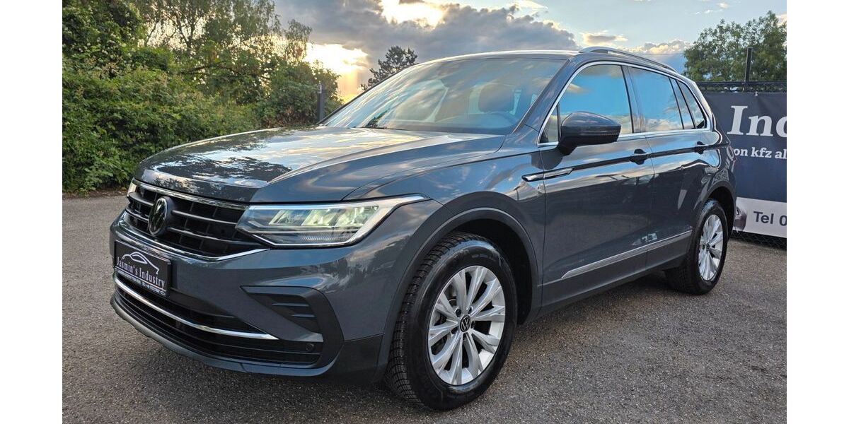 VW Tiguan 159.000 km 17.490 &euro; Kehl 77694