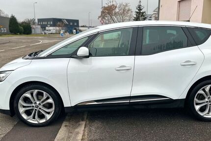 Renault Grand Scenic 289.965 km 6.250 &euro; Offenburg 77654