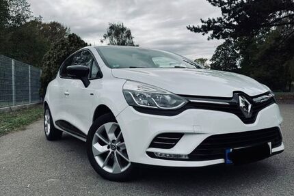 Renault Clio 116.970 km 8.600 &euro; Offenburg 77656