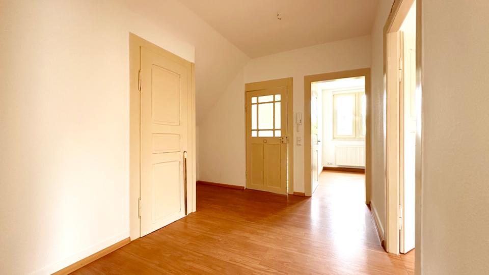 Dachgeschoßwohnung Lahr (Schwarzwald) - 2 Zimmer, 54 m&sup2;, 470&euro; | Angebot:25903799