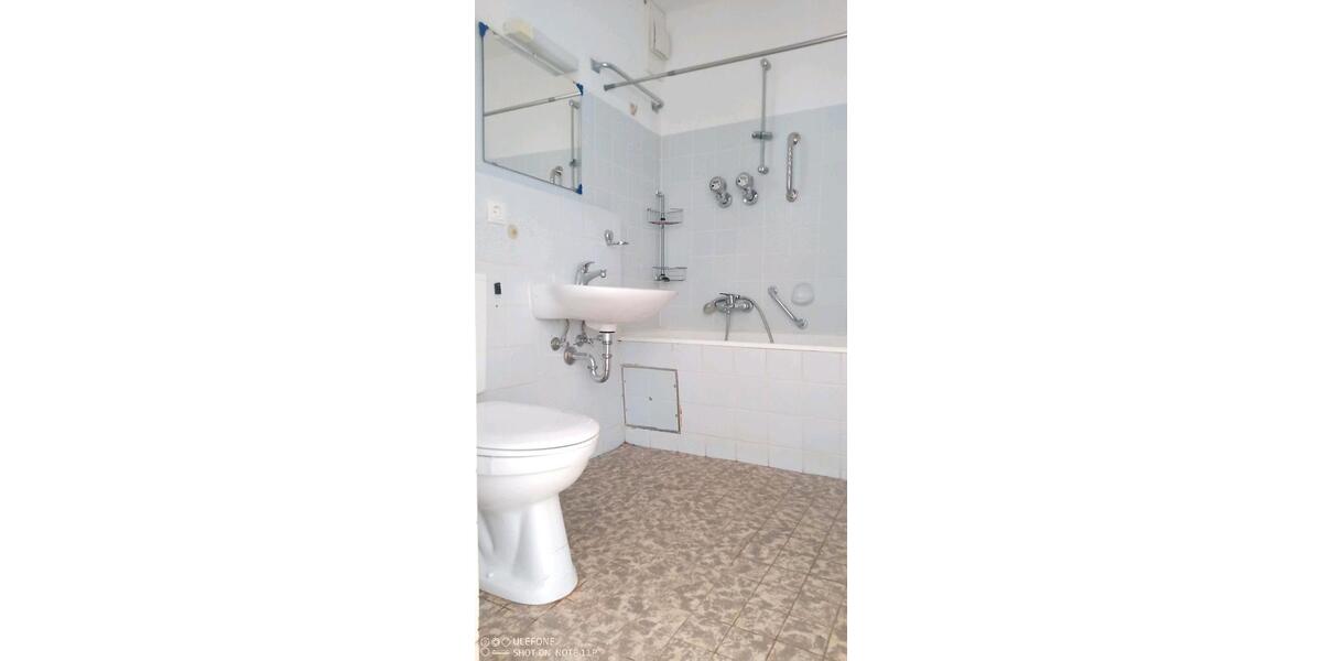 Etagenwohnung Lahr (Schwarzwald) - 2 Zimmer, 60 m&sup2;, 950&euro; | Angebot:26519363