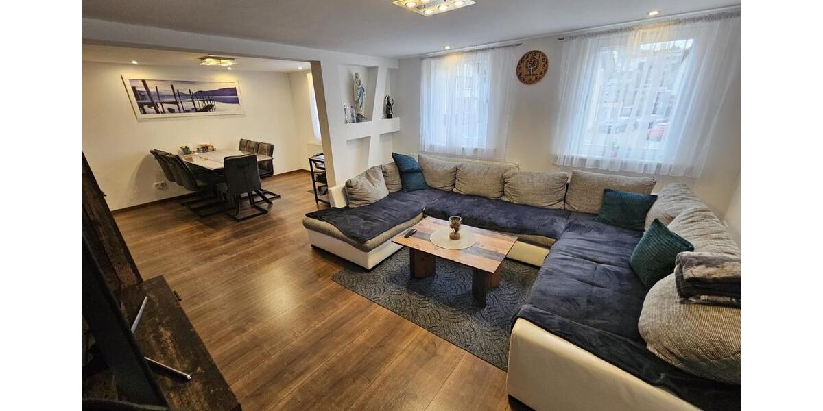 Mehrfamilienhaus, Wohnhaus Oppenau - 9 Zimmer, 180 m&sup2;, 360.000&euro; | Angebot:24099534